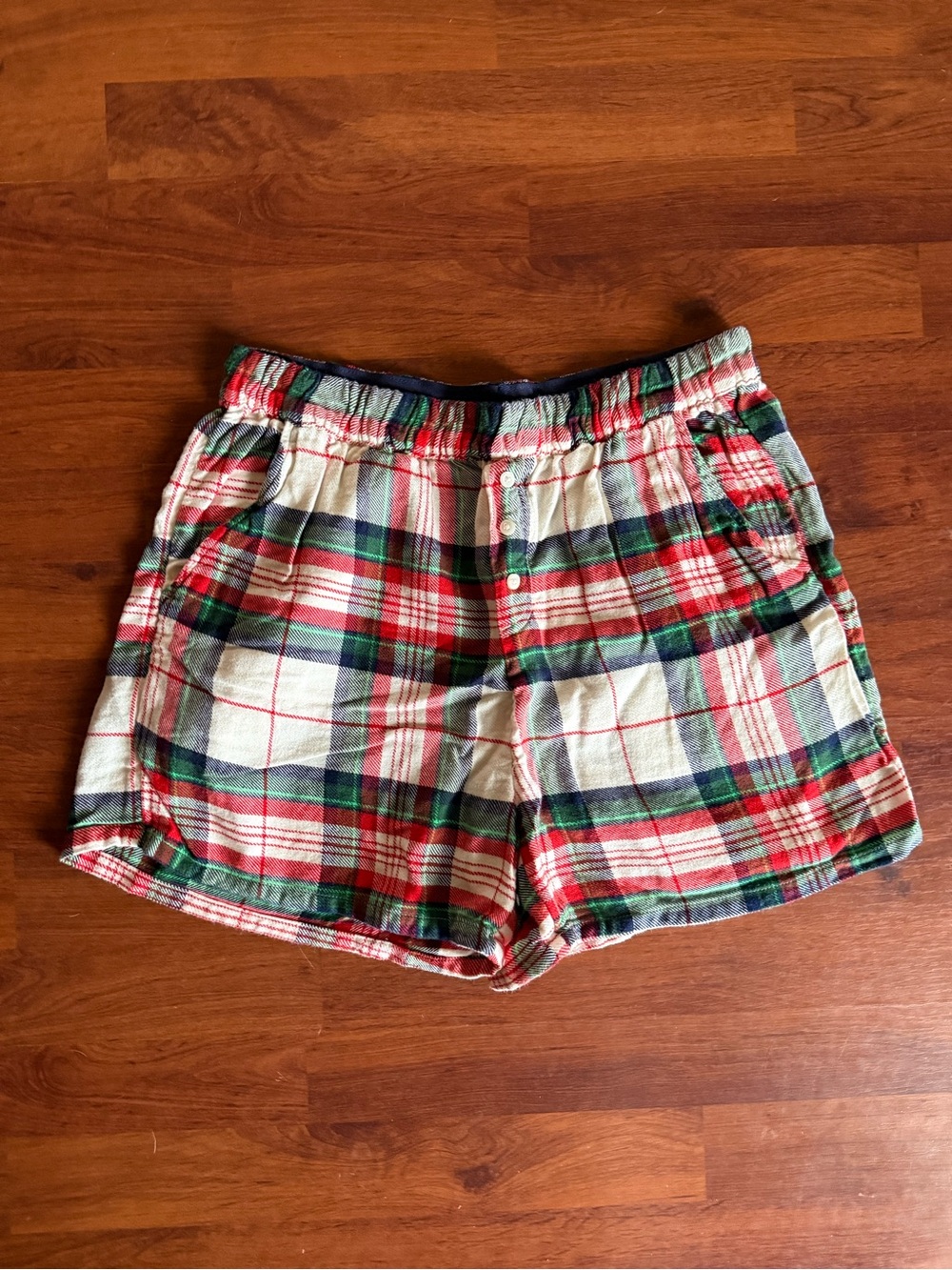 Aerie Plaid Cotton Blend Women’s Shorts in Red & Green
